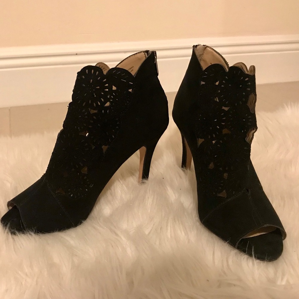 Black ADRIENNE VITTADINI Booties